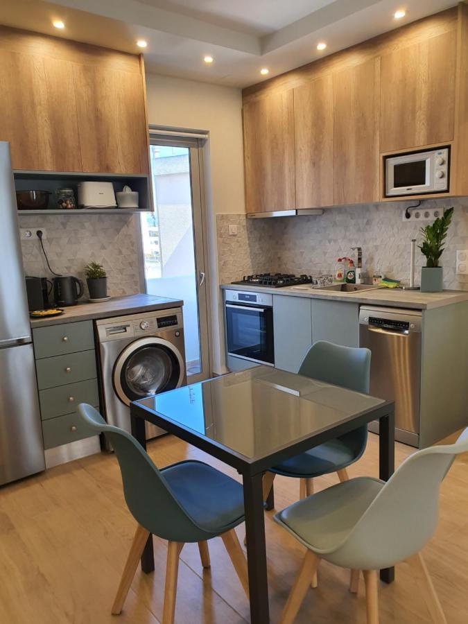 Tony'S Suite With Parking Athene Buitenkant foto