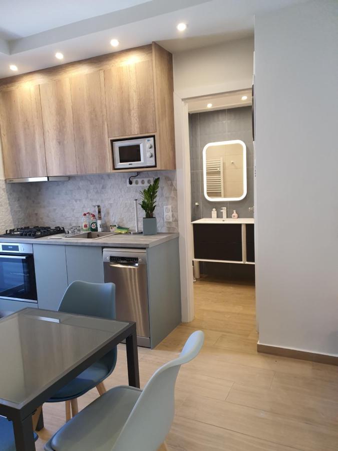 Tony'S Suite With Parking Athene Buitenkant foto