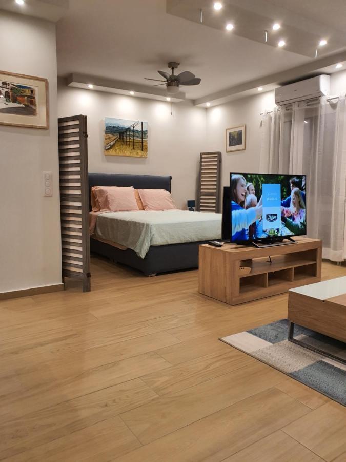 Tony'S Suite With Parking Athene Buitenkant foto