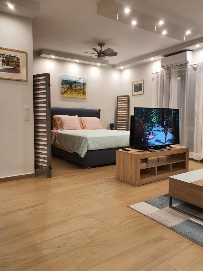 Tony'S Suite With Parking Athene Buitenkant foto